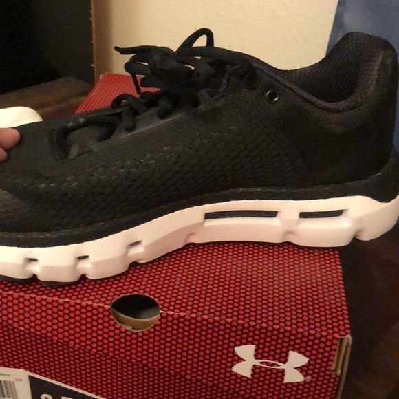 UA Hovr Sonic 2 - Picture 3 of 4